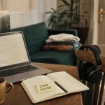 Rester concentré en travaillant de chez soi : zone calme, focus 25 minutes