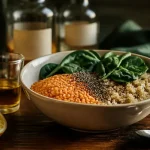 Complément alimentaire végétarien : bol de graines et nutriments à surveiller
